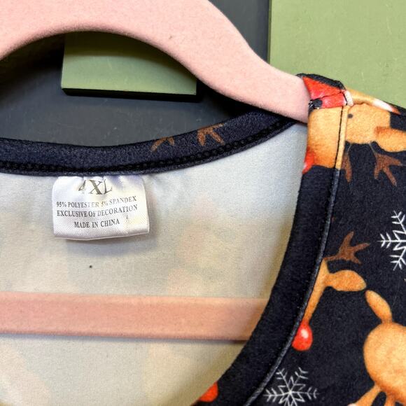 Girls Reindeer Ruffle Christmas Dress Size 8-9 - Picture 3 of 3